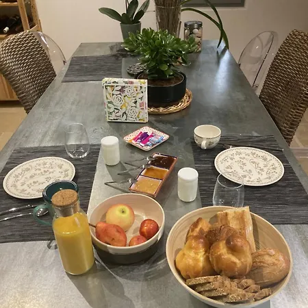 Konukevi Maison Deliere