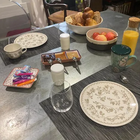 בית הארחה Maison Deliere 3*